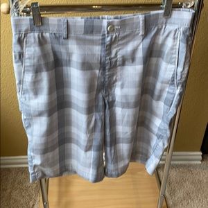 PGA Tour plaid shorts. Size 32.